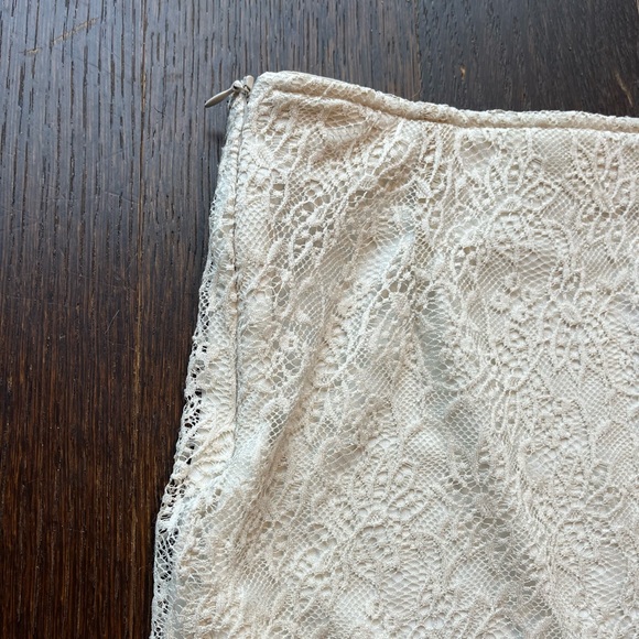 Lace Off-white fitted mini skirt Small Zara - Picture 14 of 16
